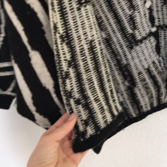 Nordstrom BP black white open sweater cardigan aztec sweater oversize kimono S - Picture 8 of 16